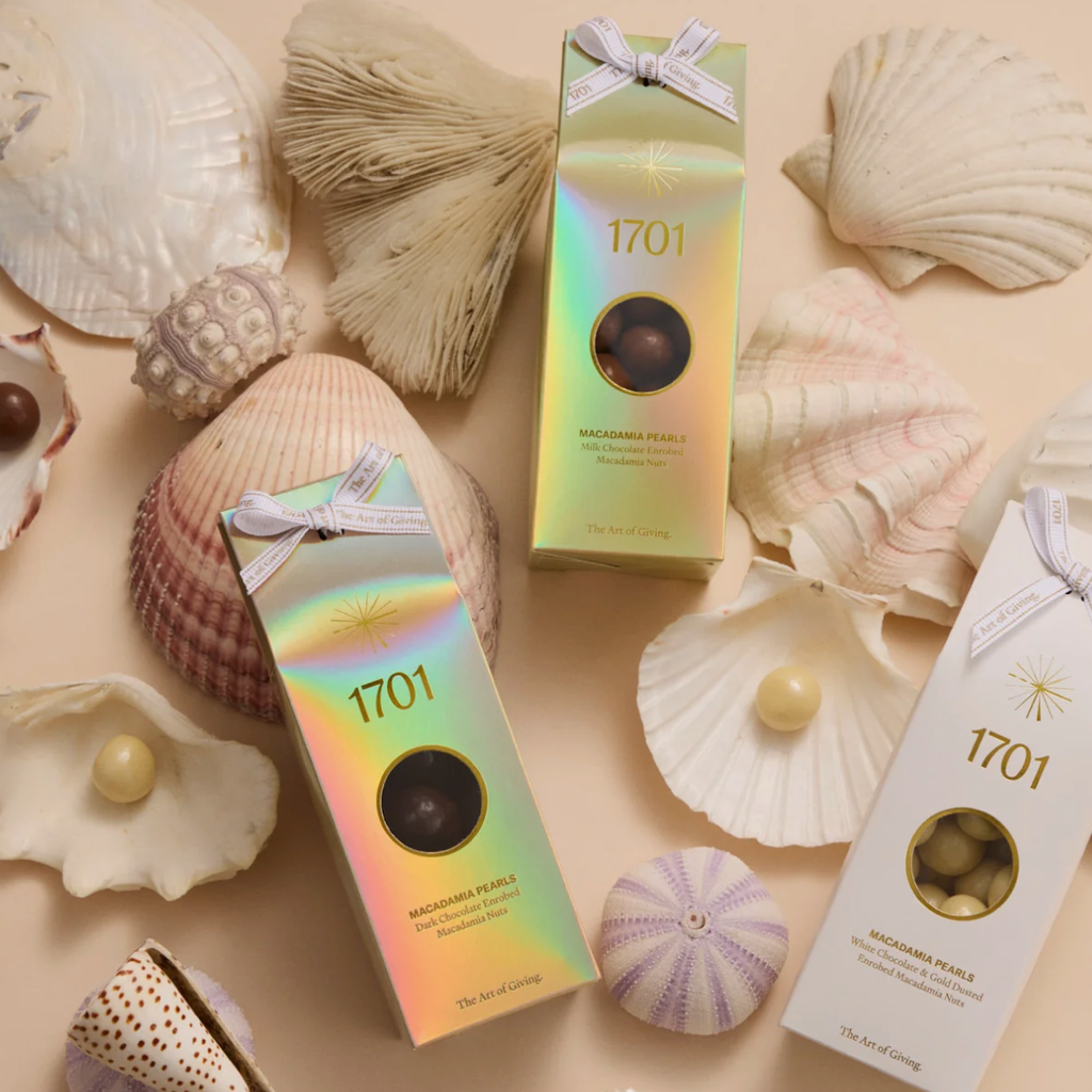 1701 Macadamia Pearls - Milk Chocolate