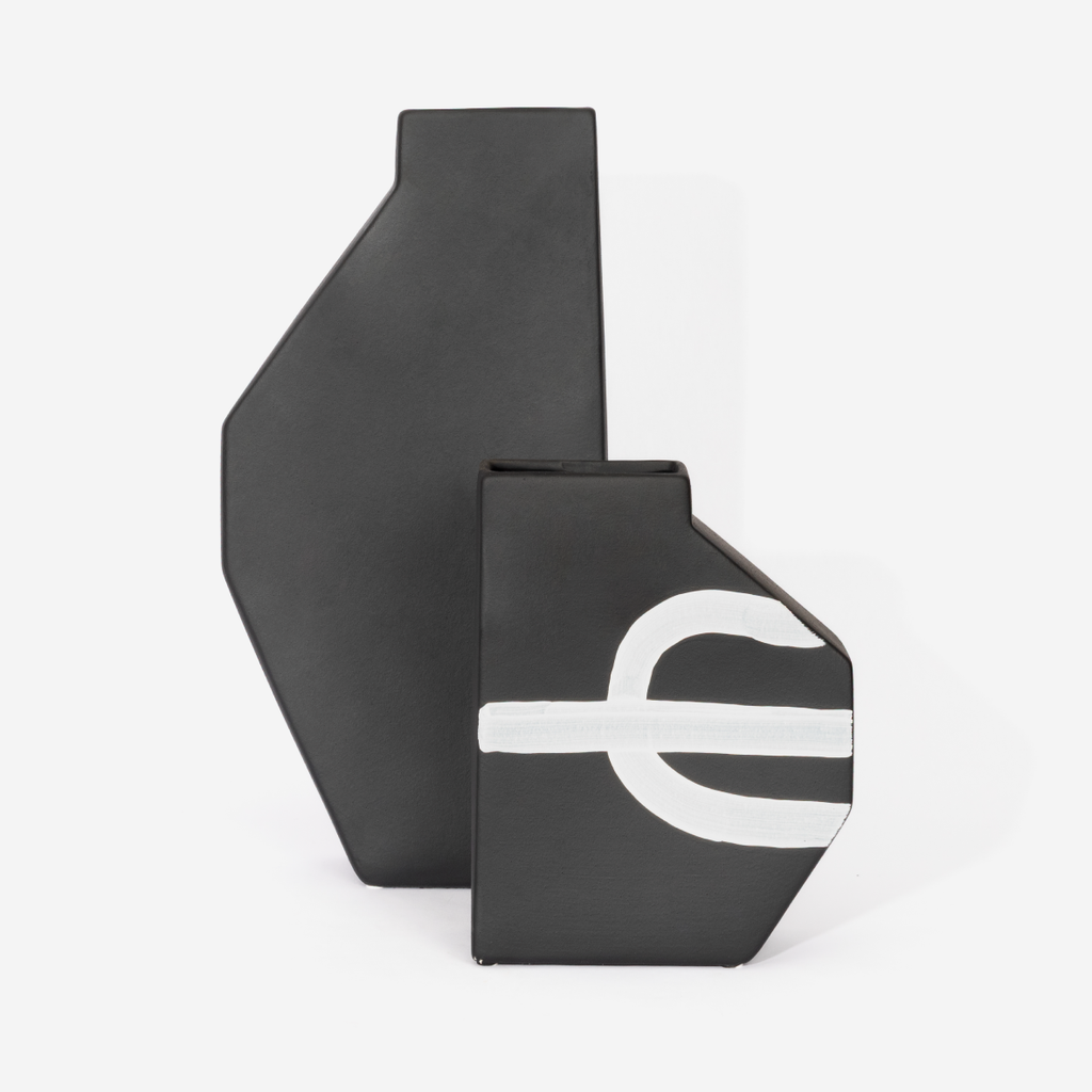 Pitch Black Vase