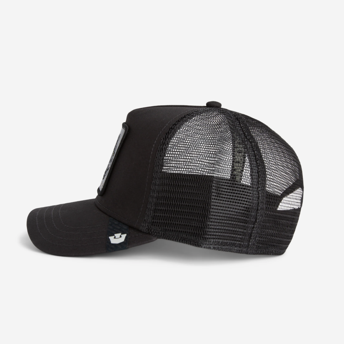 The Black Panther Trucker - Full Black