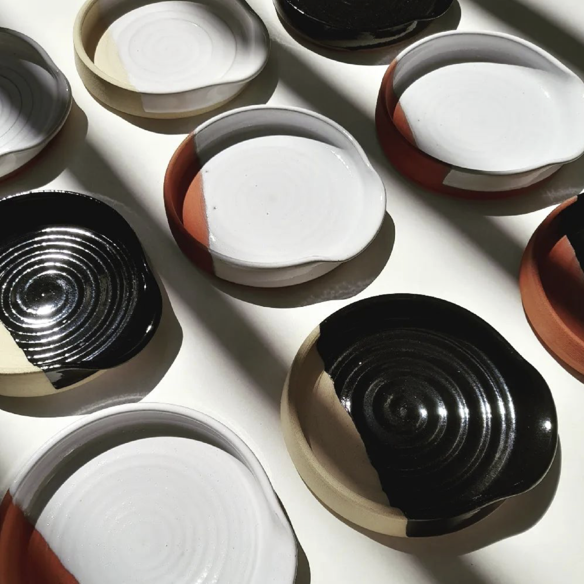 Teton Spoon Rest - Terra & White