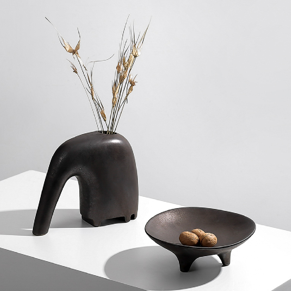 Ellie Vase - Black