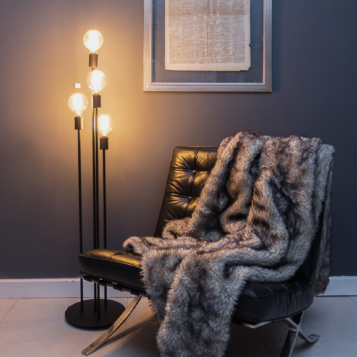 Atom Floor Lamp