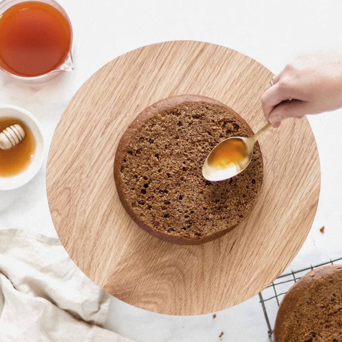Cake Stand - Oak